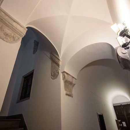 Residenza Paola - 2Br Trastevere Рим Экстерьер фото